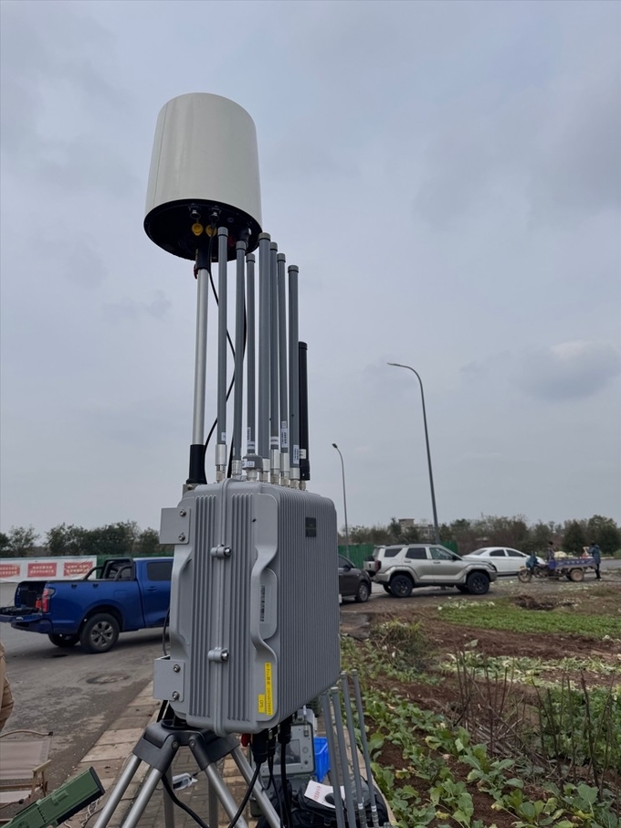 Perangkat Spoofing Drone Advanced: Tidak ada gangguan elektromagnetik, Multi-Mode GPS Spoofing 0