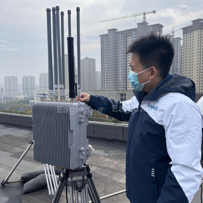1-3KM Anti Drone Defense Drone dengan GPS L1 Spoofing untuk Airport Penjara Perbatasan Keamanan dan Solusi Keamanan Power Plant 0